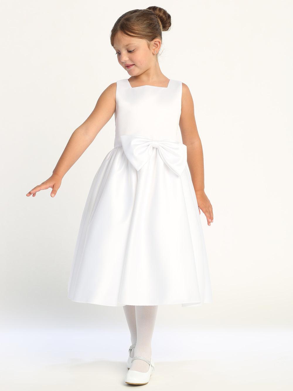 BL257-White-model | canastillaidealkids