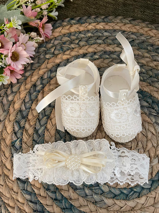 Handcrafted Floral Lace Baby Shoes & Headband Set | Canastilla Ideal Kids