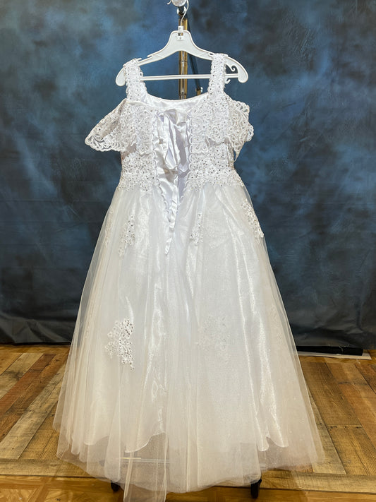 JK5024 Split sleeve Dress with delicate shiny details